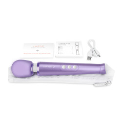 LE WAND Bodywand Massager Petite USB aufladbar Violett