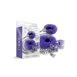 NIXIE Anal-Plug mit Pl&uuml;sch-Handschellen aus Aluminium Medium Violett