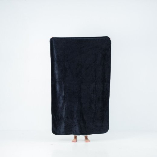 SPLASH BLANKET The OG Wasserdichte Decke 200 x 200 cm Black on Black