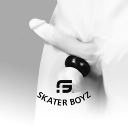 SPORT FUCKER Skater Boyz Penis- oder Hodenring aus Silikon &amp; TPR Rot
